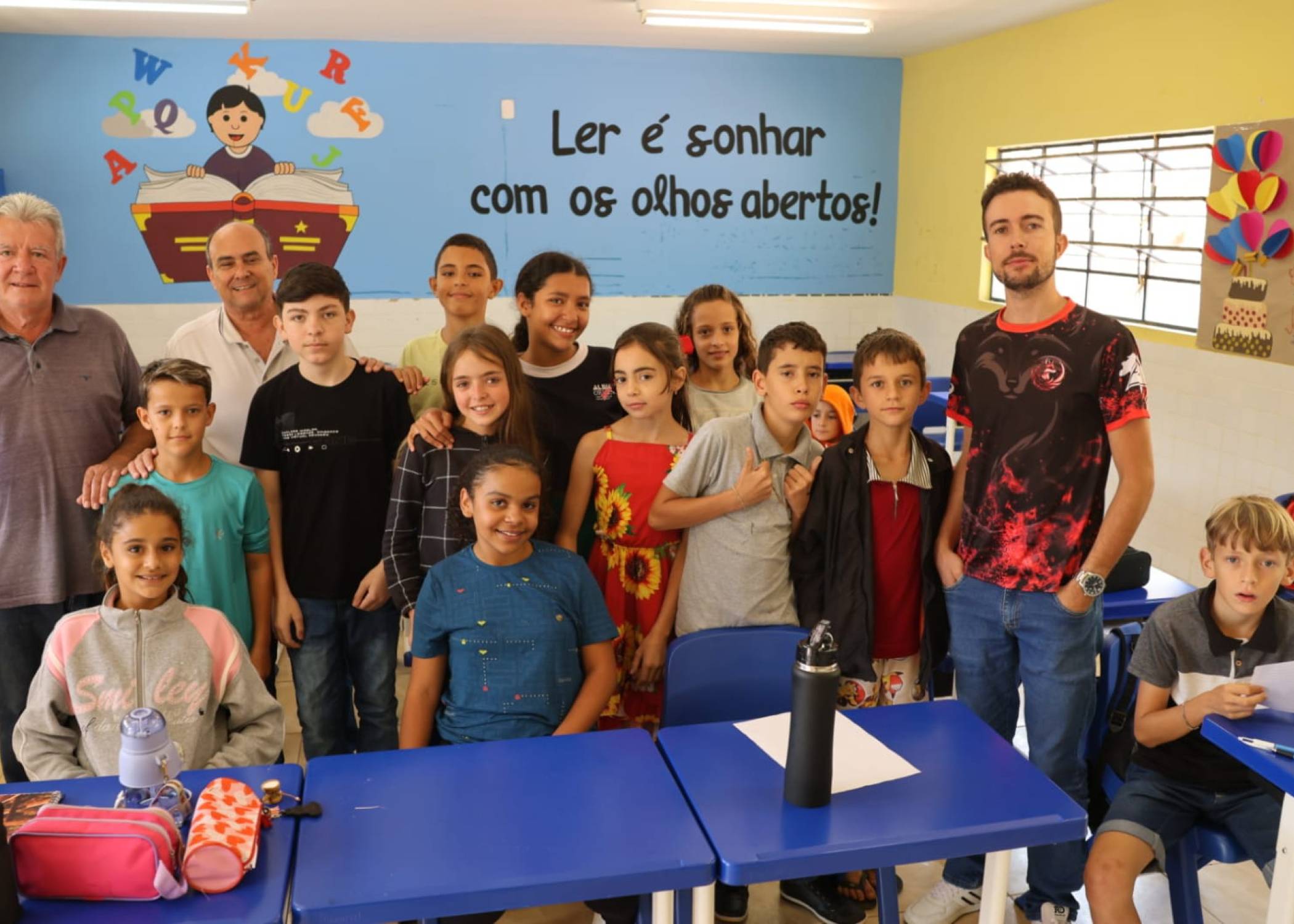 AQUISIÇÃO DE NOVO MOBILIÁRIO ESCOLAR PARA A ESCOLA MUNICIPAL HILO DE ANDRADE!