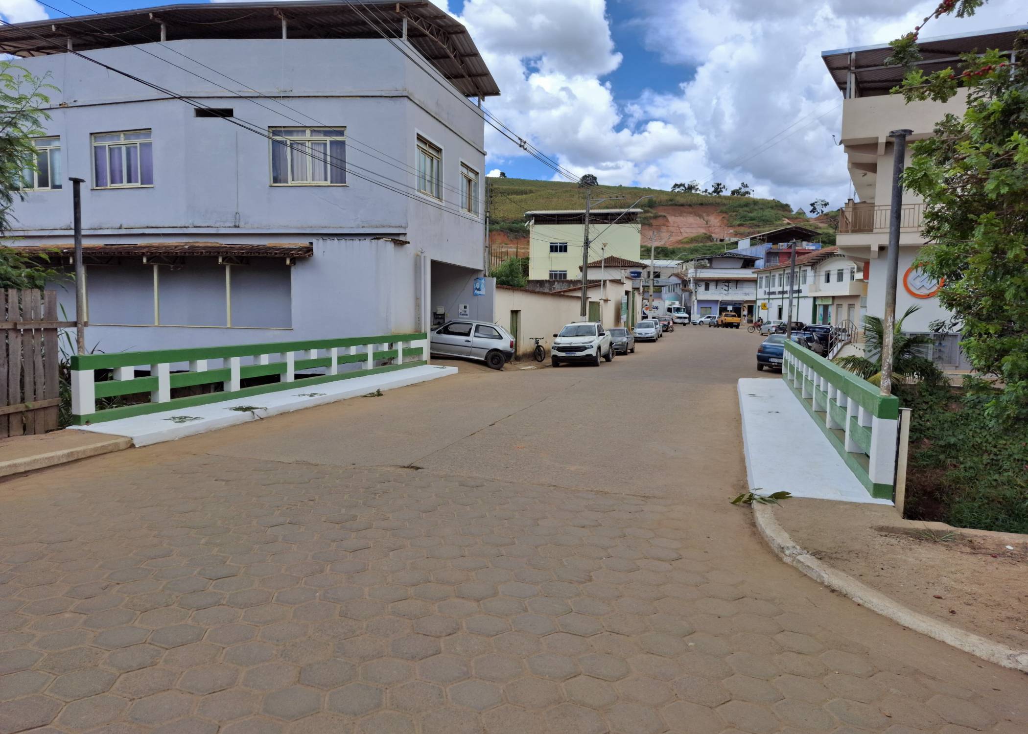 MELHORIAS NAS PONTES QUE CORTAM O MUNICÍPIO!